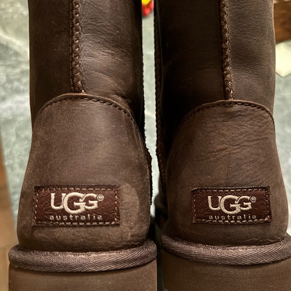 New without tags size 10 brown leather Ugg brownstone - Picture 8 of 10